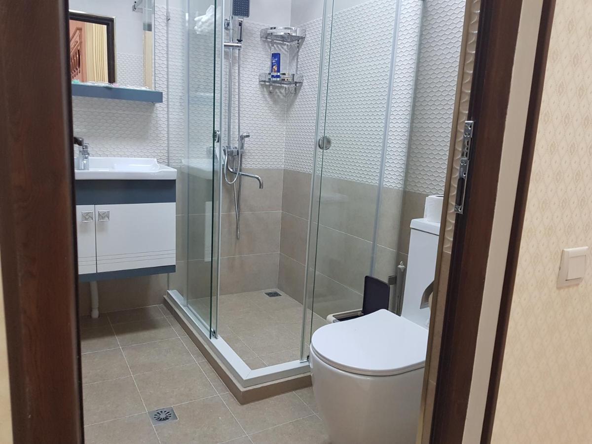Hotel Sharq Душанбе Екстериор снимка