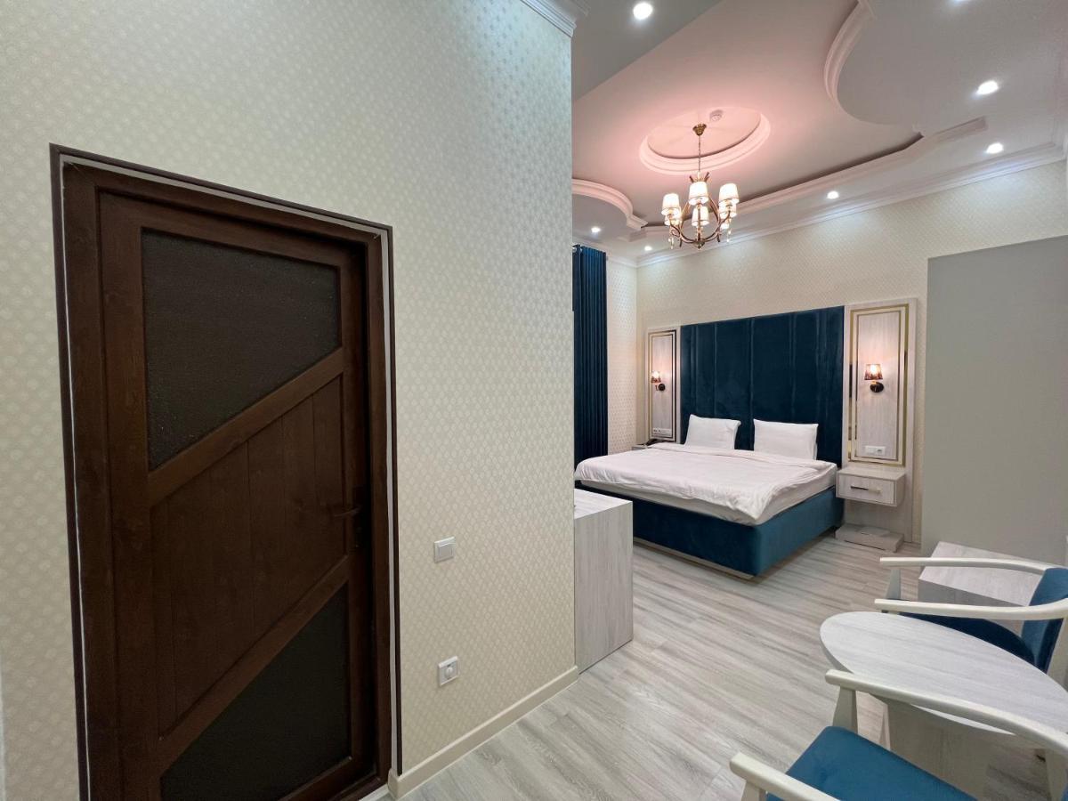 Hotel Sharq Душанбе Екстериор снимка