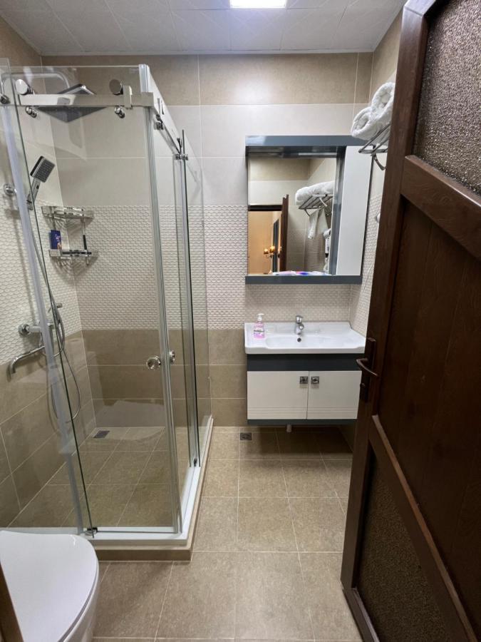 Hotel Sharq Душанбе Екстериор снимка