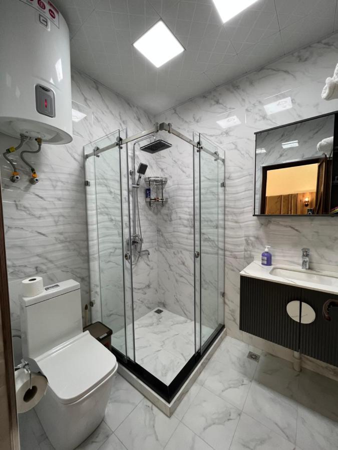 Hotel Sharq Душанбе Екстериор снимка