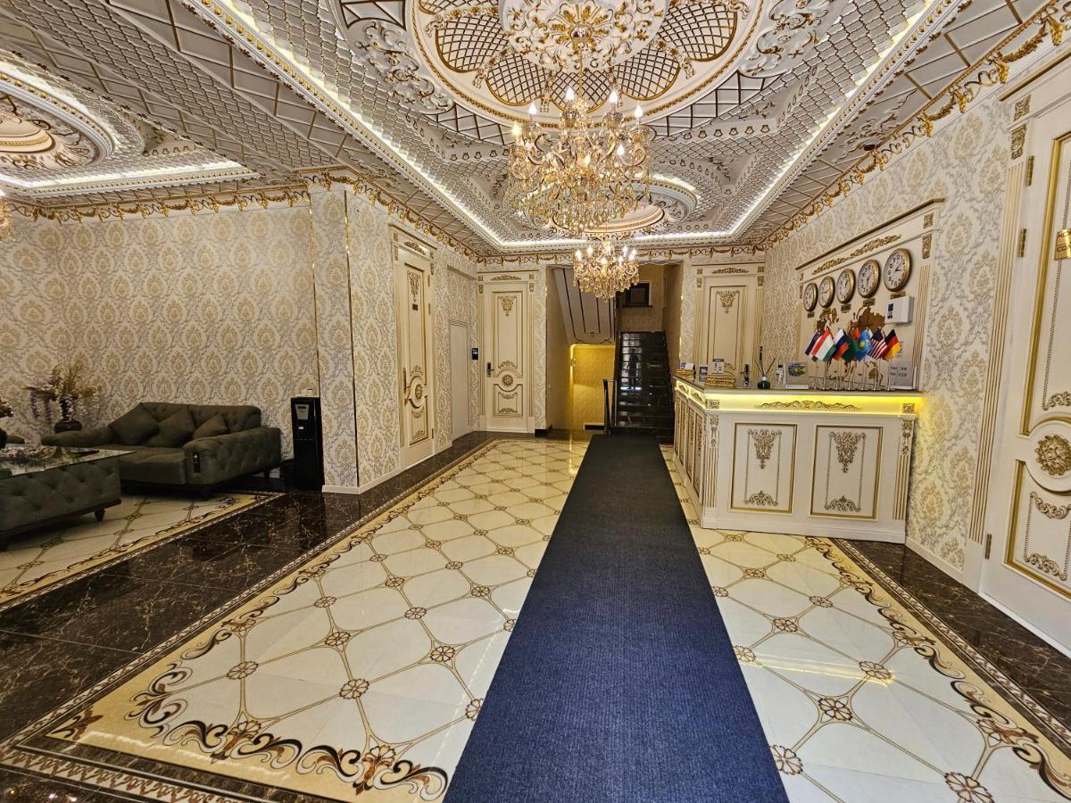 Hotel Sharq Душанбе Екстериор снимка