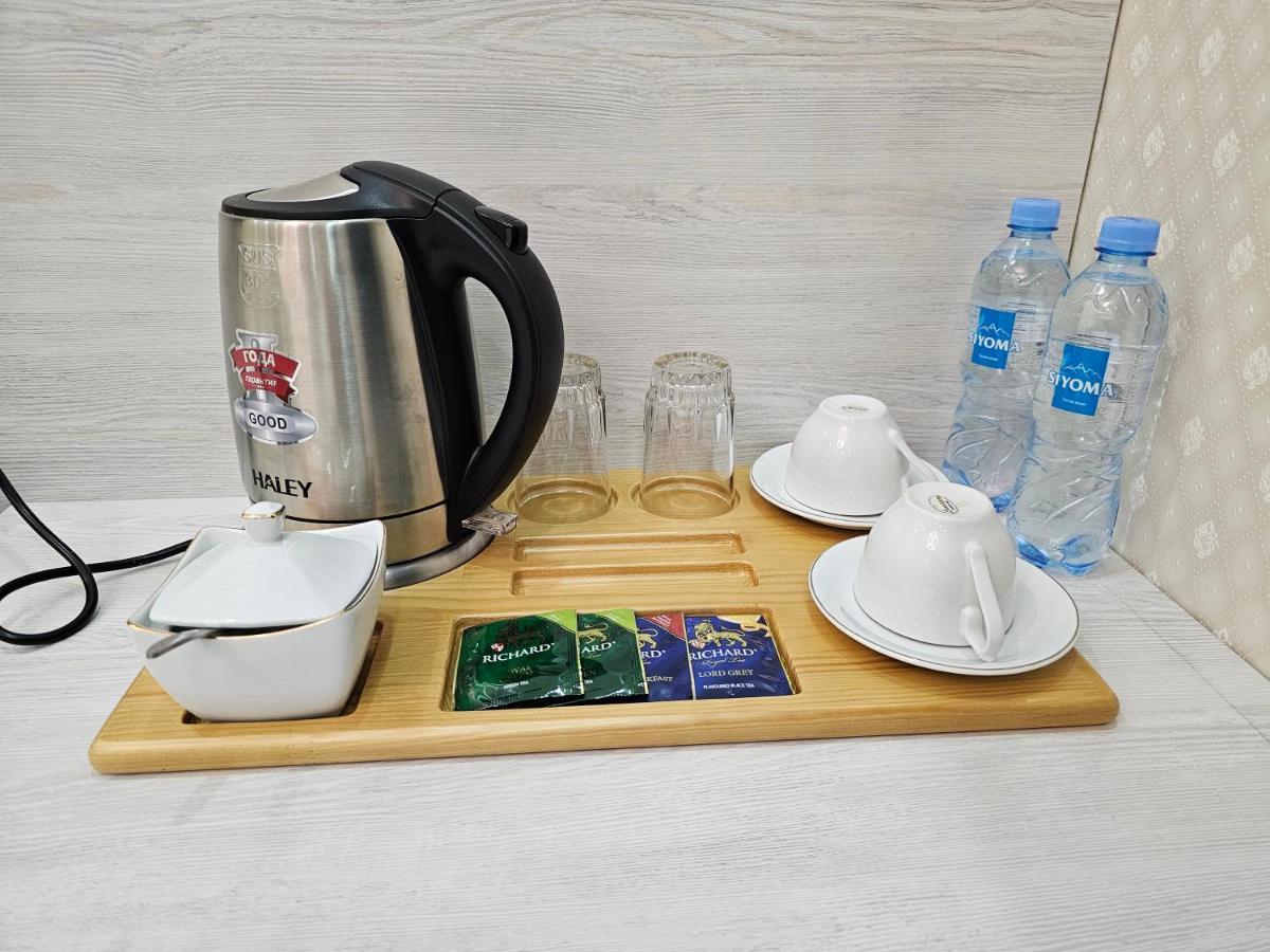 Hotel Sharq Душанбе Екстериор снимка