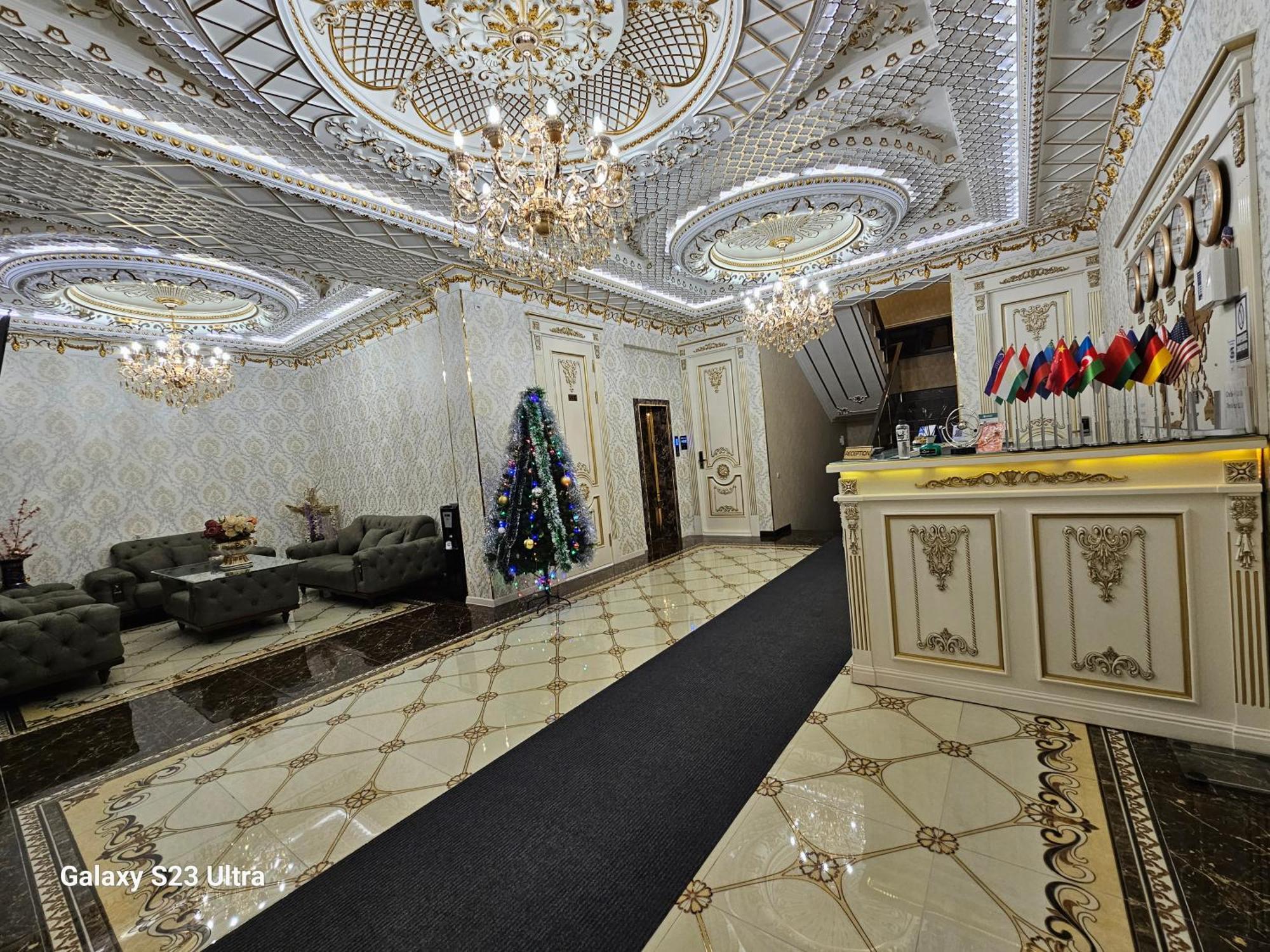 Hotel Sharq Душанбе Екстериор снимка