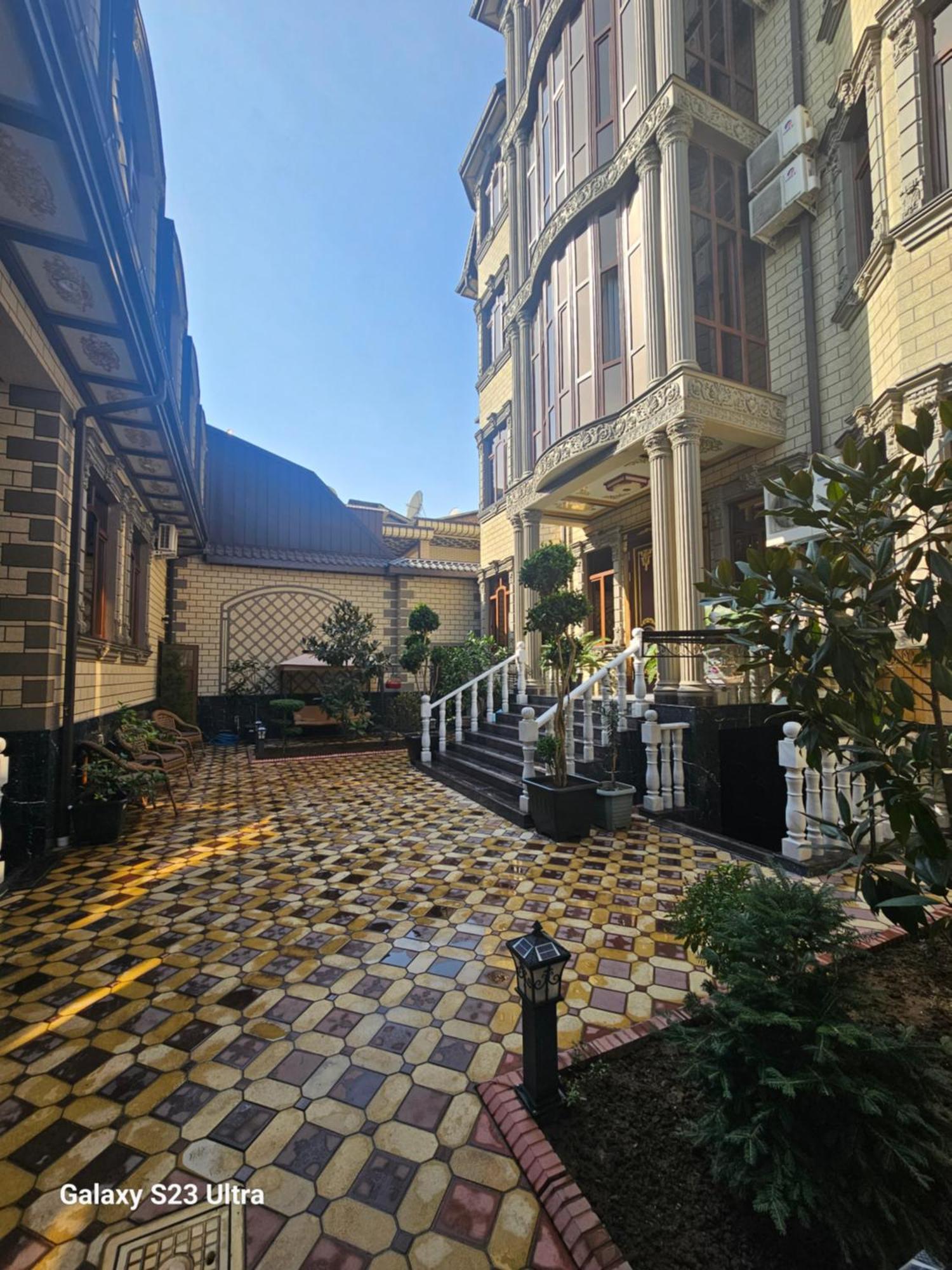 Hotel Sharq Душанбе Екстериор снимка
