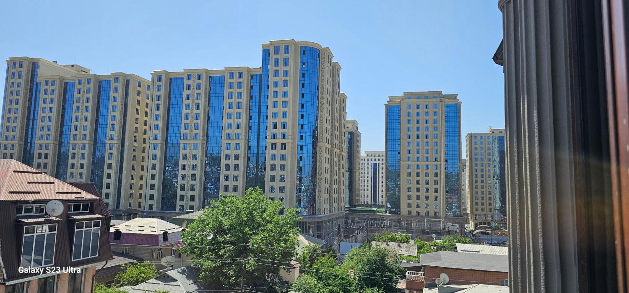 Hotel Sharq Душанбе Екстериор снимка